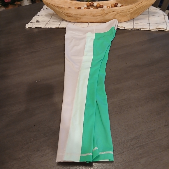 Lululemon Legging NWOT - Picture 5 of 7